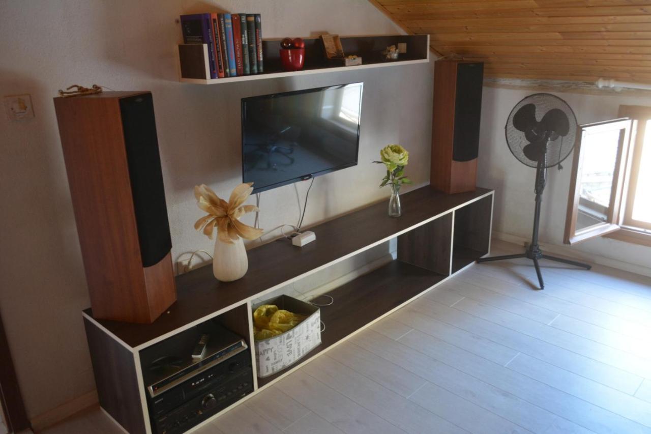 Apartman Bernardica โบล ภายนอก รูปภาพ